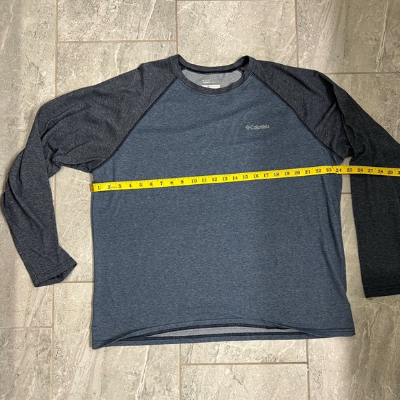 Columbia Blue Raglan Sleeve Baseball Tshirt Logo Front Accent Size XL - Picture 6 of 8